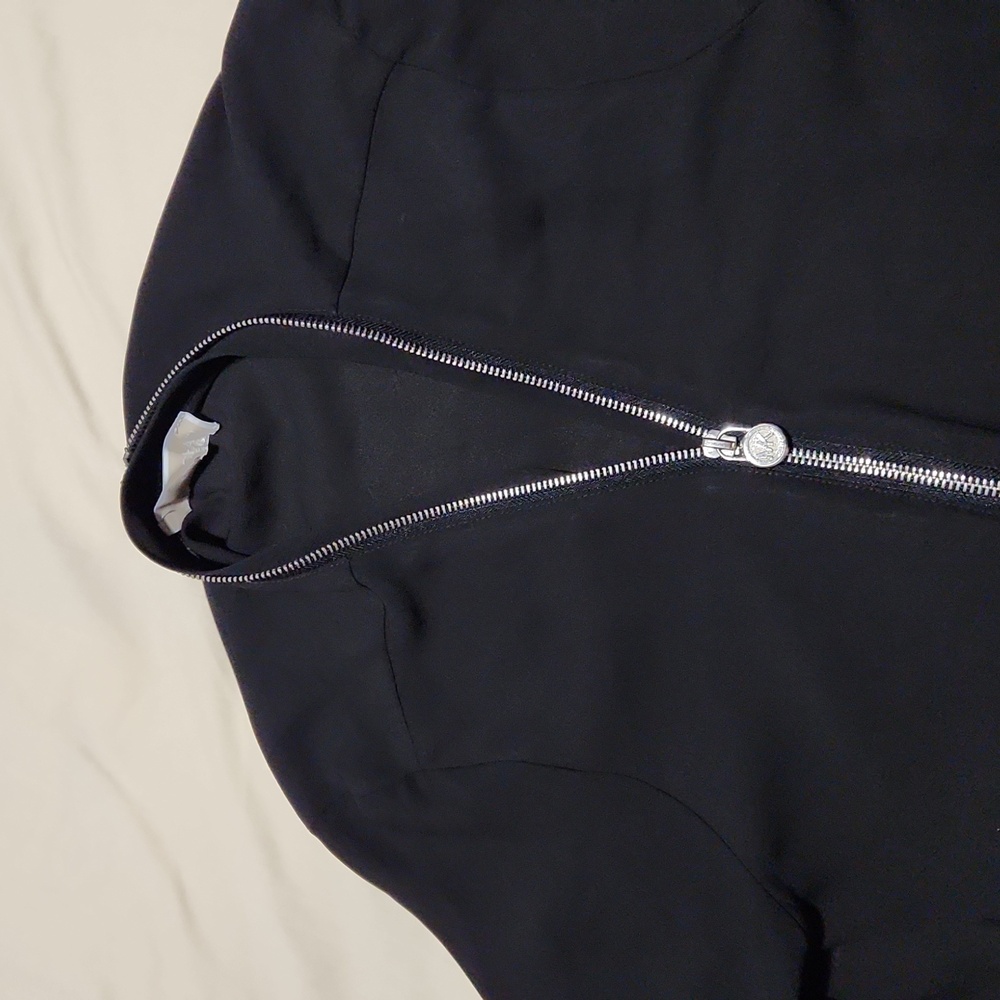 MICHAEL  KORS Size M. Silk Elegant Black Women's Top - Picture 9 of 13